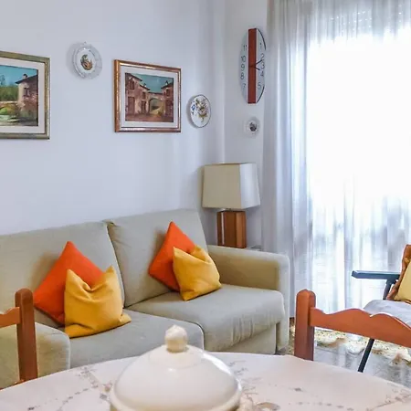 Apartament Near The Beach - *