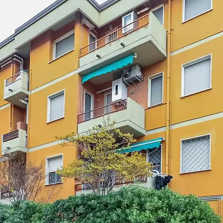 Apartament Near The Beach - *